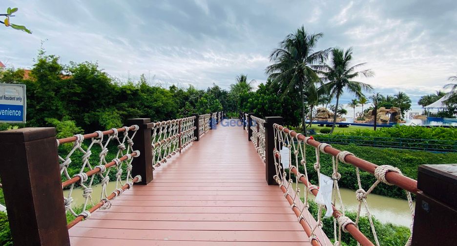Condo en alquiler de 2 habitaciones en Sattahip, Chonburi