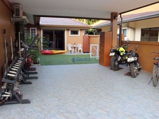 For sale 4 bedrooms house in Bang Lamung, Chonburi