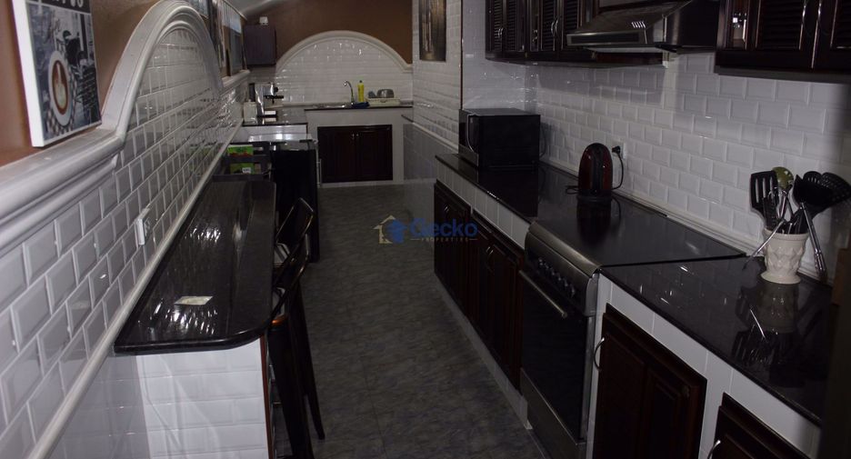 À vendre 4 chambres maison à East Pattaya, Pattaya