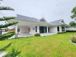 出售 3 卧室 独立屋 在 Bang Lamung, Chon Buri