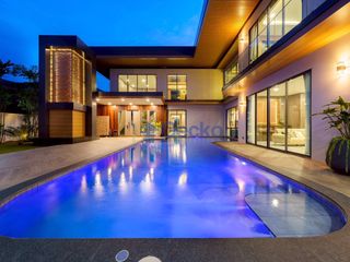 For sale 7 bedrooms house in Bang Lamung, Chonburi