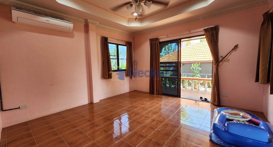 À louer et à vendre 4 chambres maison à East Pattaya, Pattaya