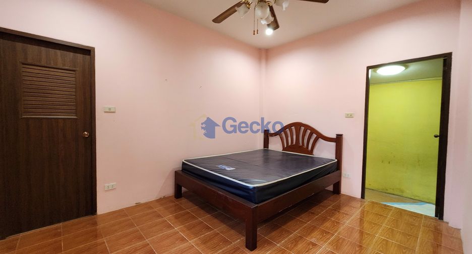 À louer et à vendre 4 chambres maison à East Pattaya, Pattaya