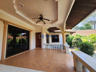 À louer et à vendre 4 chambres maison à Bang Lamung, Chonburi