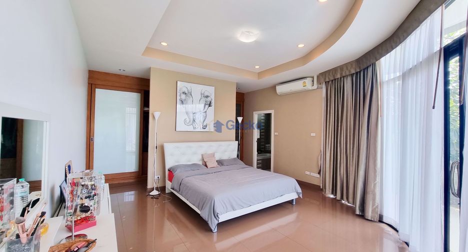 For sale 3 bedrooms house in East Pattaya, Pattaya