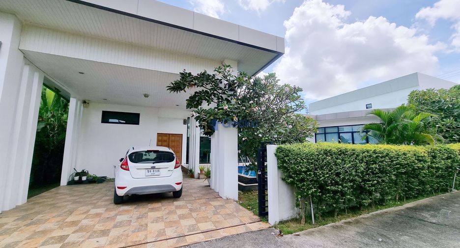 For sale 3 bedrooms house in East Pattaya, Pattaya