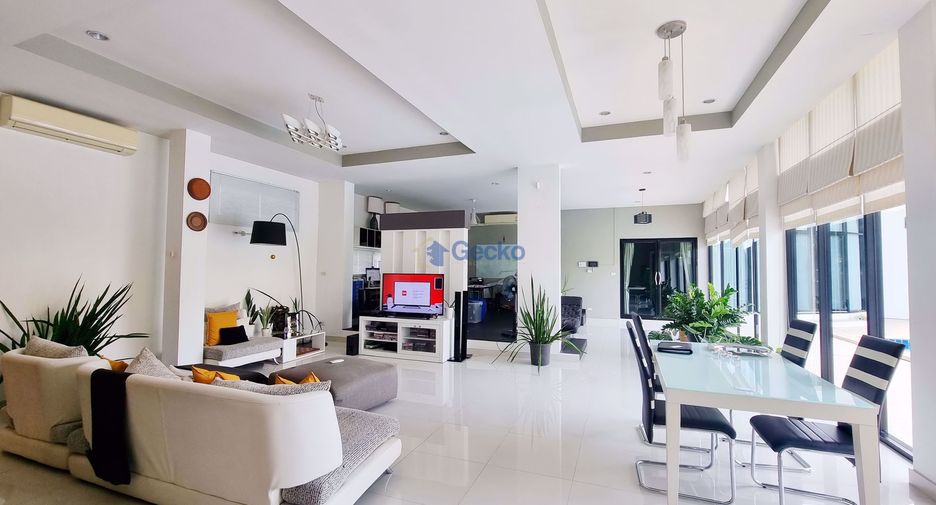 For sale 3 bedrooms house in East Pattaya, Pattaya