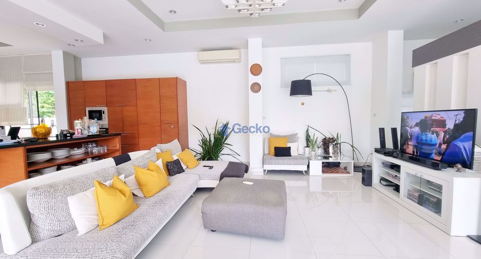 For sale 3 bedrooms house in East Pattaya, Pattaya