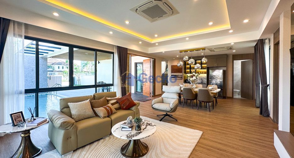 For sale 4 bedrooms house in Jomtien, Pattaya