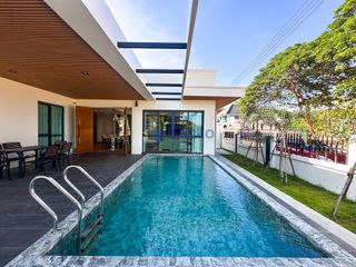 For sale 4 bedrooms house in Bang Lamung, Chonburi