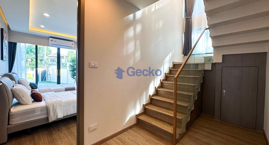 For sale 4 bedrooms house in Jomtien, Pattaya