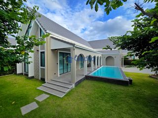 Haus zum Kauf mit 4 Zimmer in Bang Lamung, Chonburi