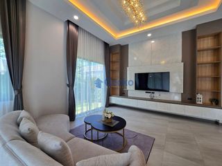 Haus zum Kauf mit 4 Zimmer in Bang Lamung, Chonburi