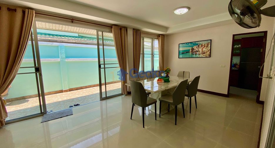 À louer 3 chambres maison à North Pattaya, Pattaya