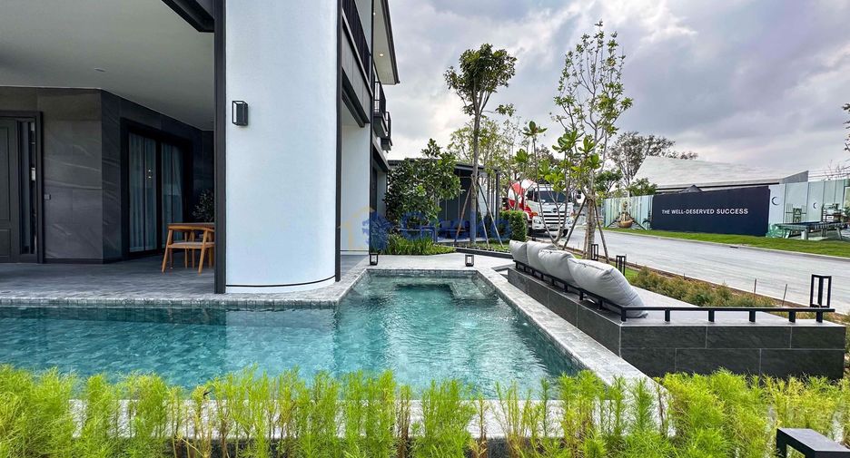 For sale 4 ベッドルーム house in Bang Lamung, Chonburi