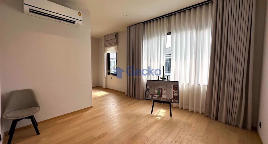 For sale 4 ベッドルーム house in Bang Lamung, Chonburi