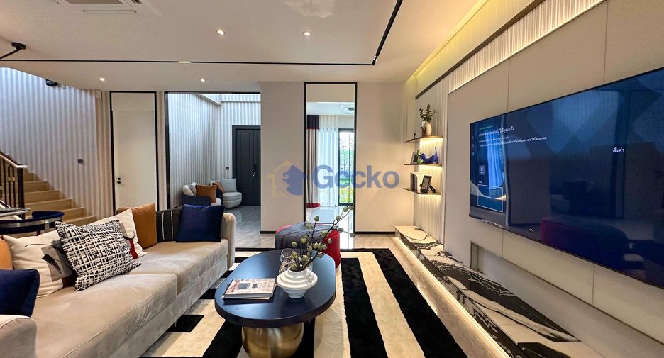 For sale 4 ベッドルーム house in Bang Lamung, Chonburi