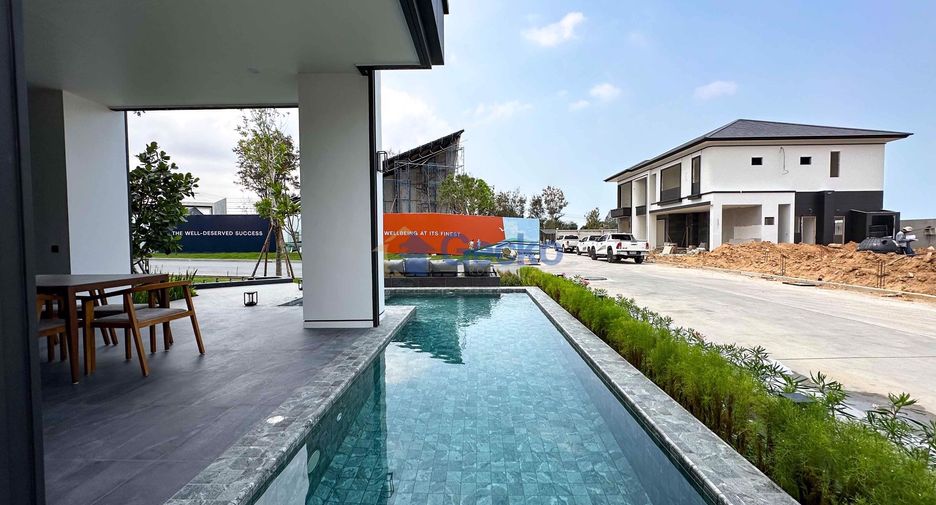 For sale 4 ベッドルーム house in Bang Lamung, Chonburi