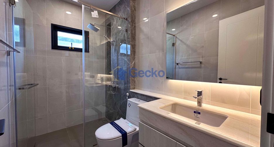 For sale 4 ベッドルーム house in Bang Lamung, Chonburi