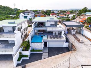Haus zum Kauf mit 6 Zimmer in Bang Lamung, Chonburi