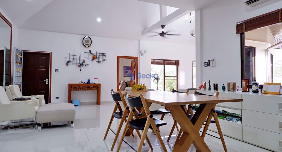 Haus zum Kauf mit 3 Zimmer in Bang Lamung, Chonburi