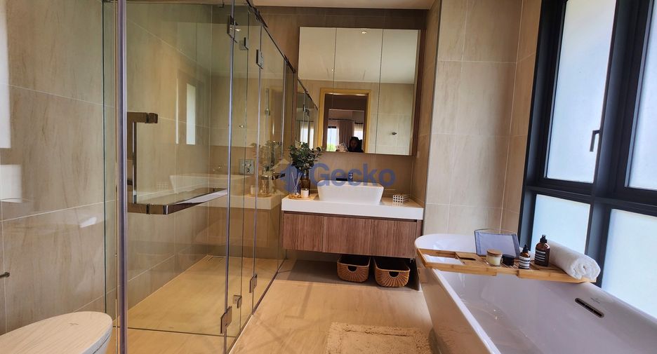 For sale 3 bedrooms house in East Pattaya, Pattaya