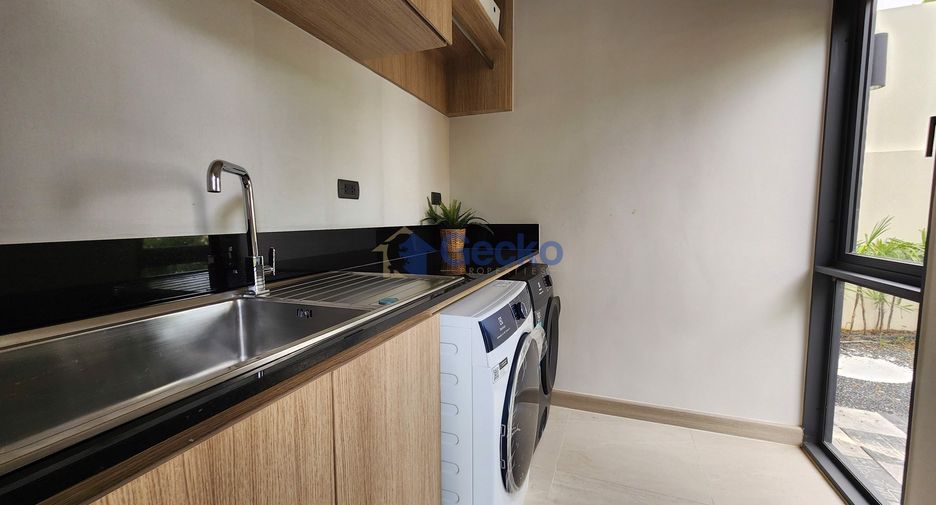 For sale 3 bedrooms house in East Pattaya, Pattaya