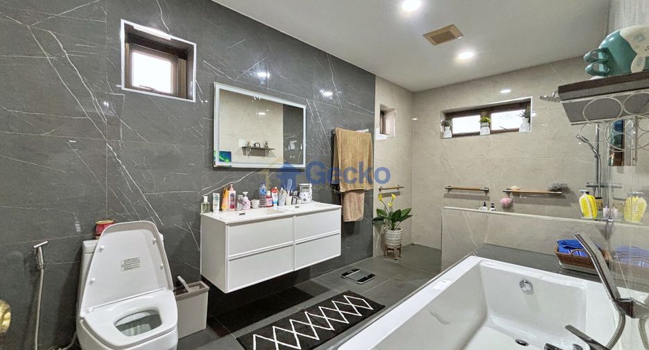 Haus zum Kauf mit 4 Zimmer in East Pattaya, Pattaya