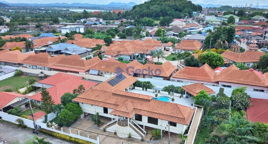 Haus zum Kauf mit 4 Zimmer in East Pattaya, Pattaya