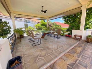 Haus zum Kauf mit 4 Zimmer in Bang Lamung, Chonburi