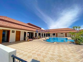 Haus zum Kauf mit 4 Zimmer in Bang Lamung, Chonburi