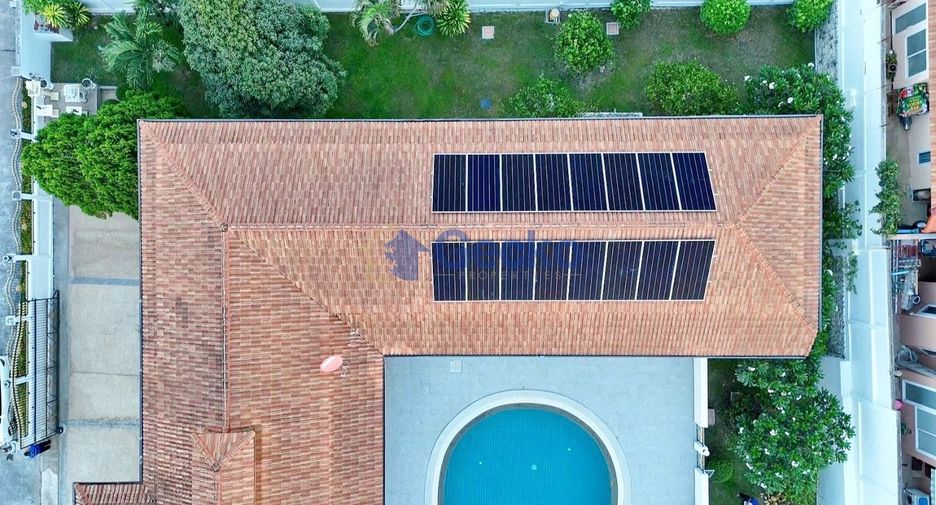 For sale 4 bedrooms house in East Pattaya, Pattaya