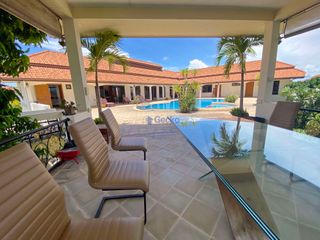 Haus zum Kauf mit 4 Zimmer in Bang Lamung, Chonburi