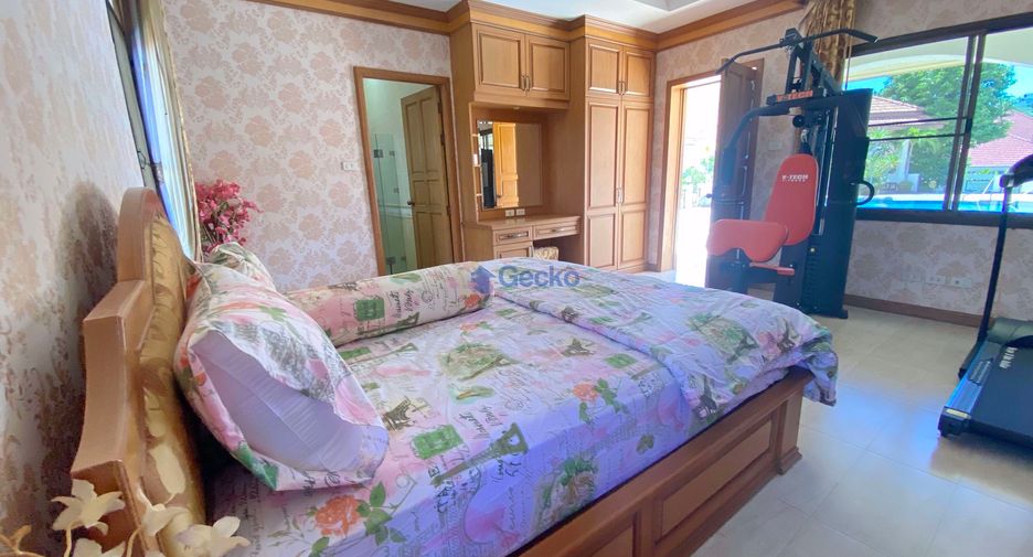 For sale 4 bedrooms house in East Pattaya, Pattaya