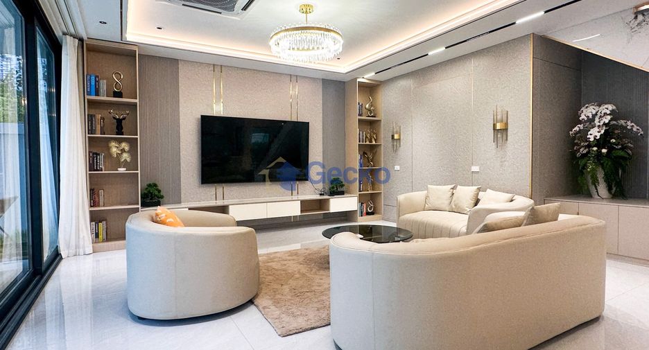 For sale 4 bedrooms house in Jomtien, Pattaya