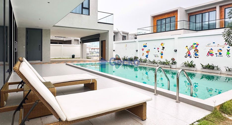 For sale 4 bedrooms house in Jomtien, Pattaya