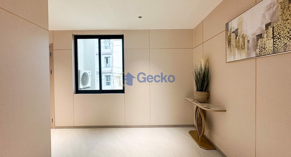 For sale 4 bedrooms house in Jomtien, Pattaya