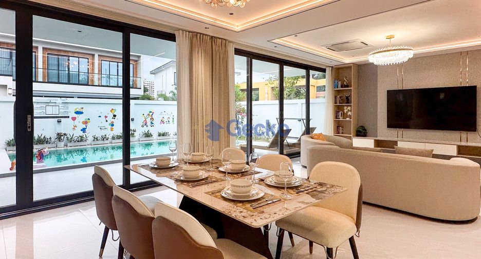 For sale 4 bedrooms house in Jomtien, Pattaya