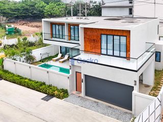 For sale 4 bedrooms house in Bang Lamung, Chonburi