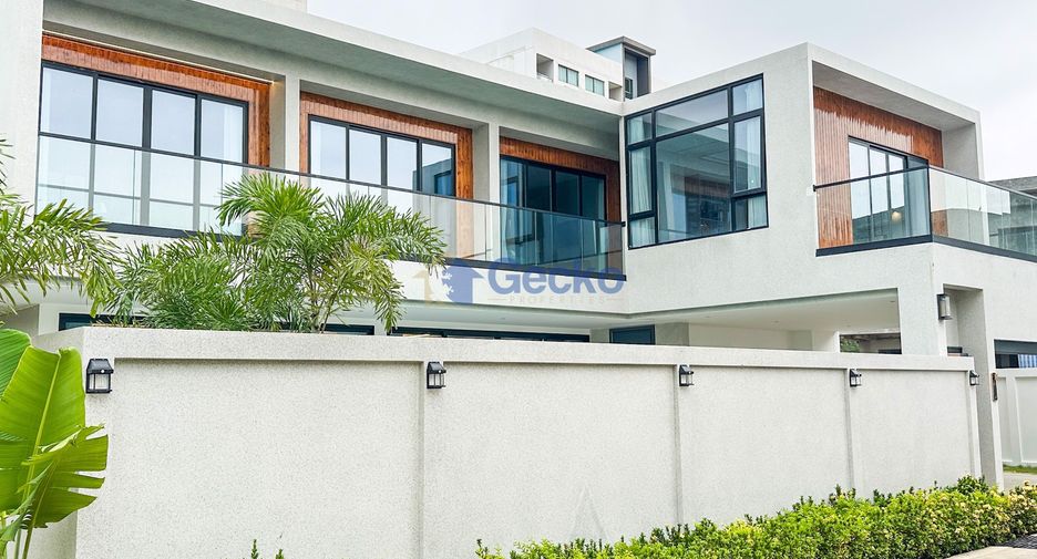 For sale 4 bedrooms house in Jomtien, Pattaya