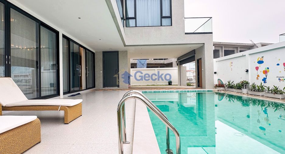 For sale 4 bedrooms house in Jomtien, Pattaya