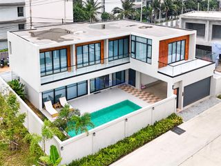 For sale 4 bedrooms house in Bang Lamung, Chonburi