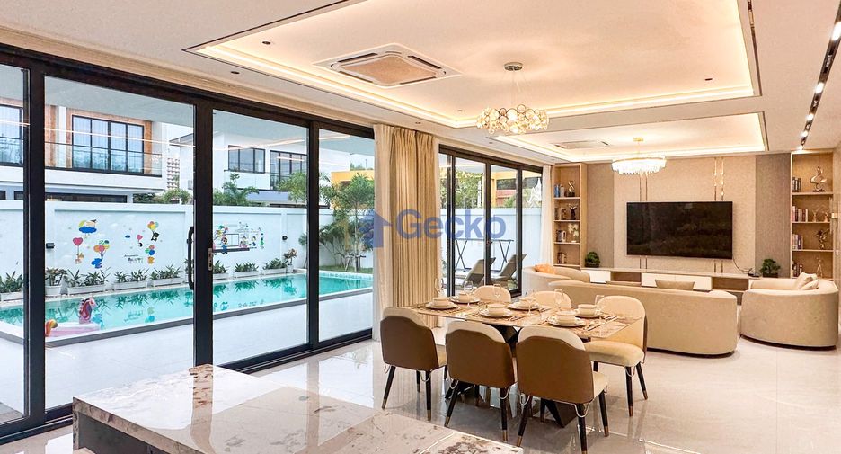 For sale 4 bedrooms house in Jomtien, Pattaya