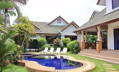 For rent 6 bedrooms house in East Pattaya, Pattaya