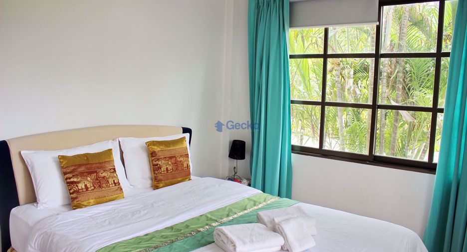 For rent 6 bedrooms house in East Pattaya, Pattaya