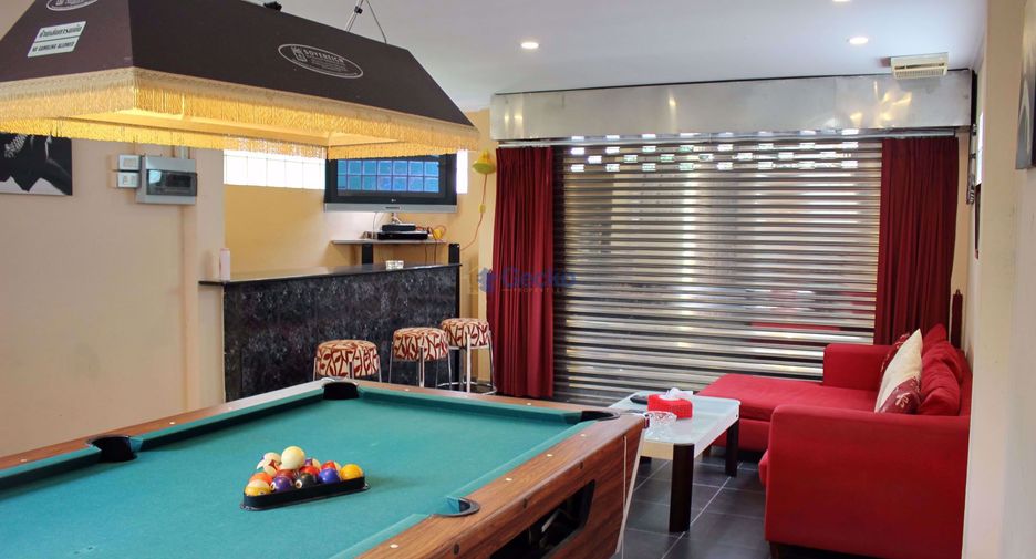 For rent 6 bedrooms house in East Pattaya, Pattaya