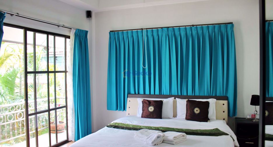 For rent 6 bedrooms house in East Pattaya, Pattaya