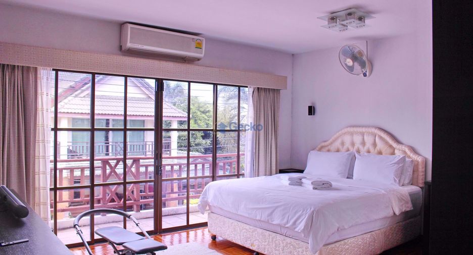 For rent 6 bedrooms house in East Pattaya, Pattaya