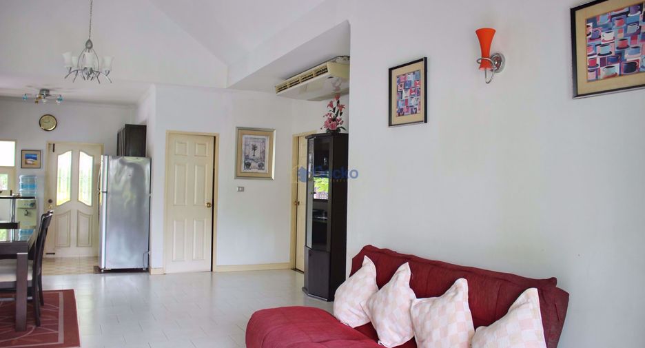 For rent 6 bedrooms house in East Pattaya, Pattaya