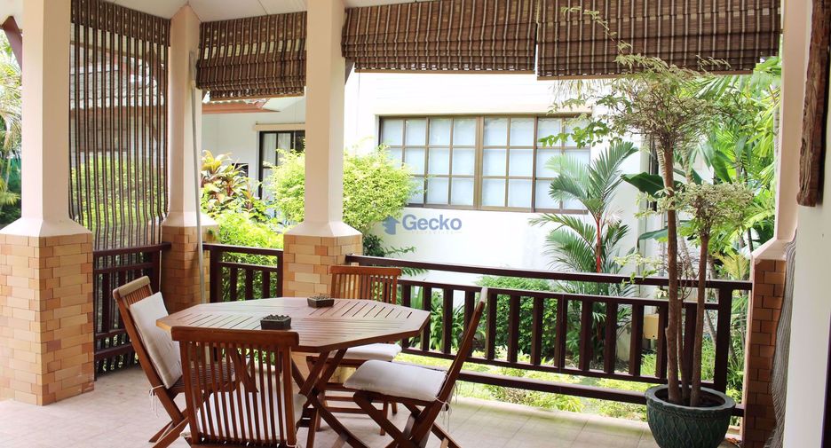 For rent 6 bedrooms house in East Pattaya, Pattaya